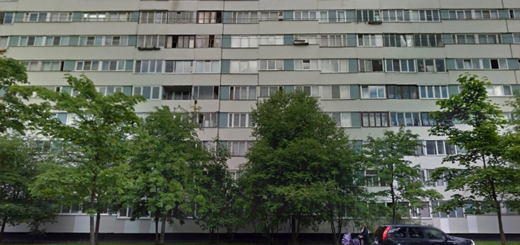 Selles Peterburis asuvas paneelmajas inimsöömises kahtlustatav tappis oma korterikaaslased. Keetis nende pead supiks ja lasi need WC-potist alla.
